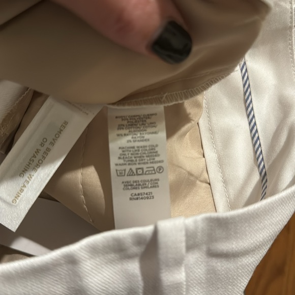 Brand New Loft Short - Picture 3 of 3